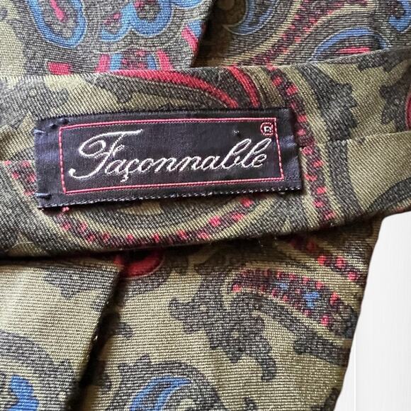 Faconnable Men’s Classic Paisley Silk Made in Italy Tie - Picture 8 of 8